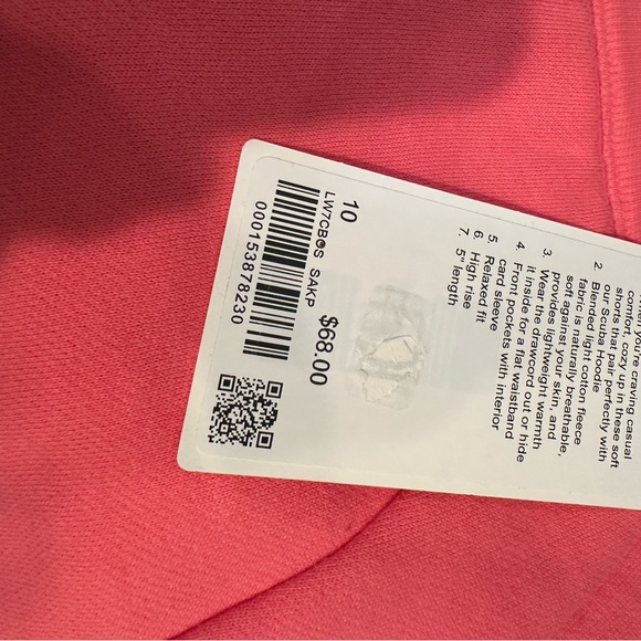Lululemon 🌟NWT🌟 Scuba Shorts High Rise Size 10 Sakura Pink - Picture 9 of 11